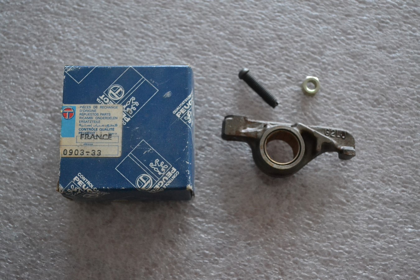 Culbuteur moteur diesel Indenor Peugeot / Talbot