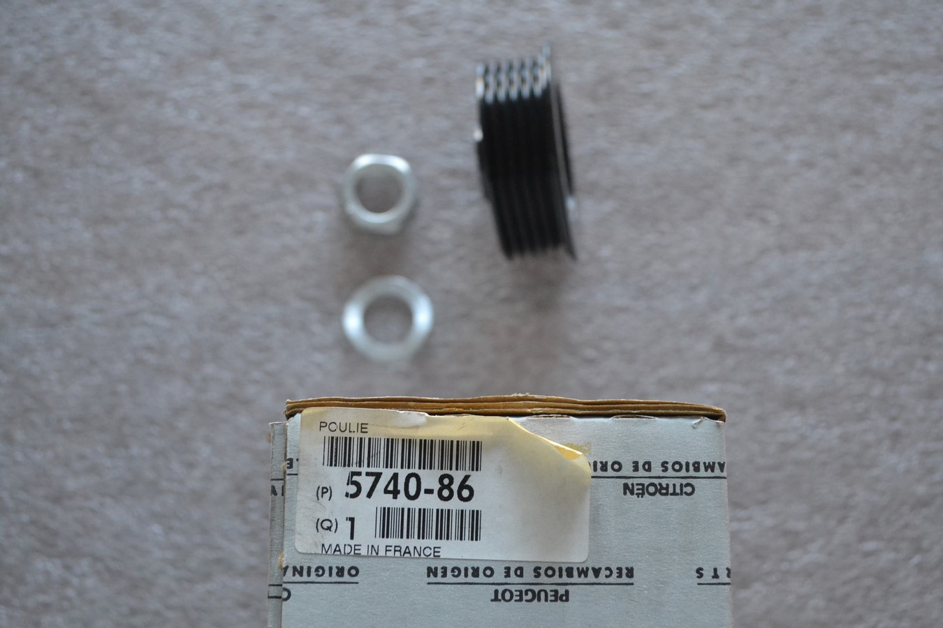 Poulie d\'alternateur Peugeot 5 plis, axe diamètre : 17mm