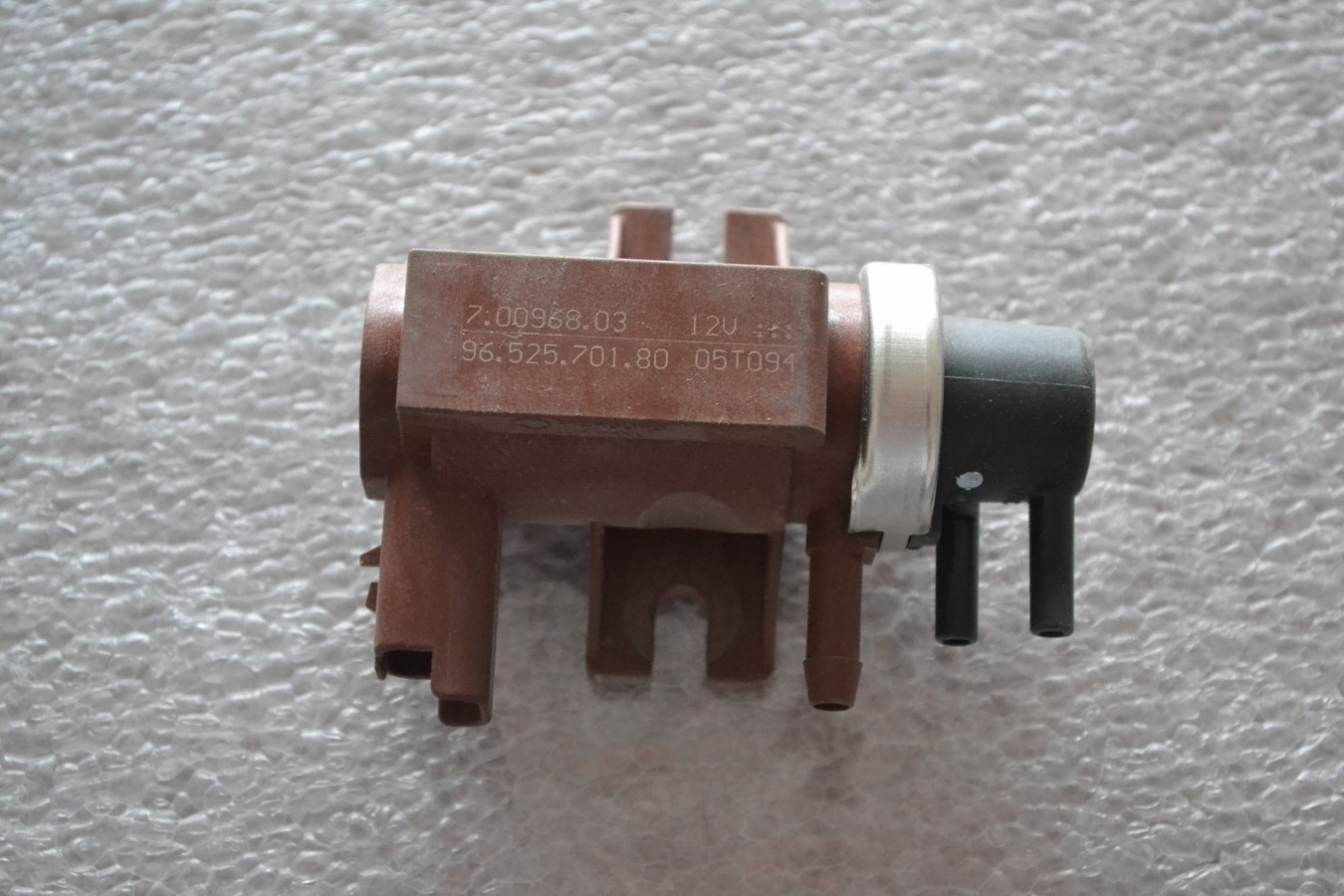 Capteur de pression de turbocompresseur Peugeot / Citroen neuf