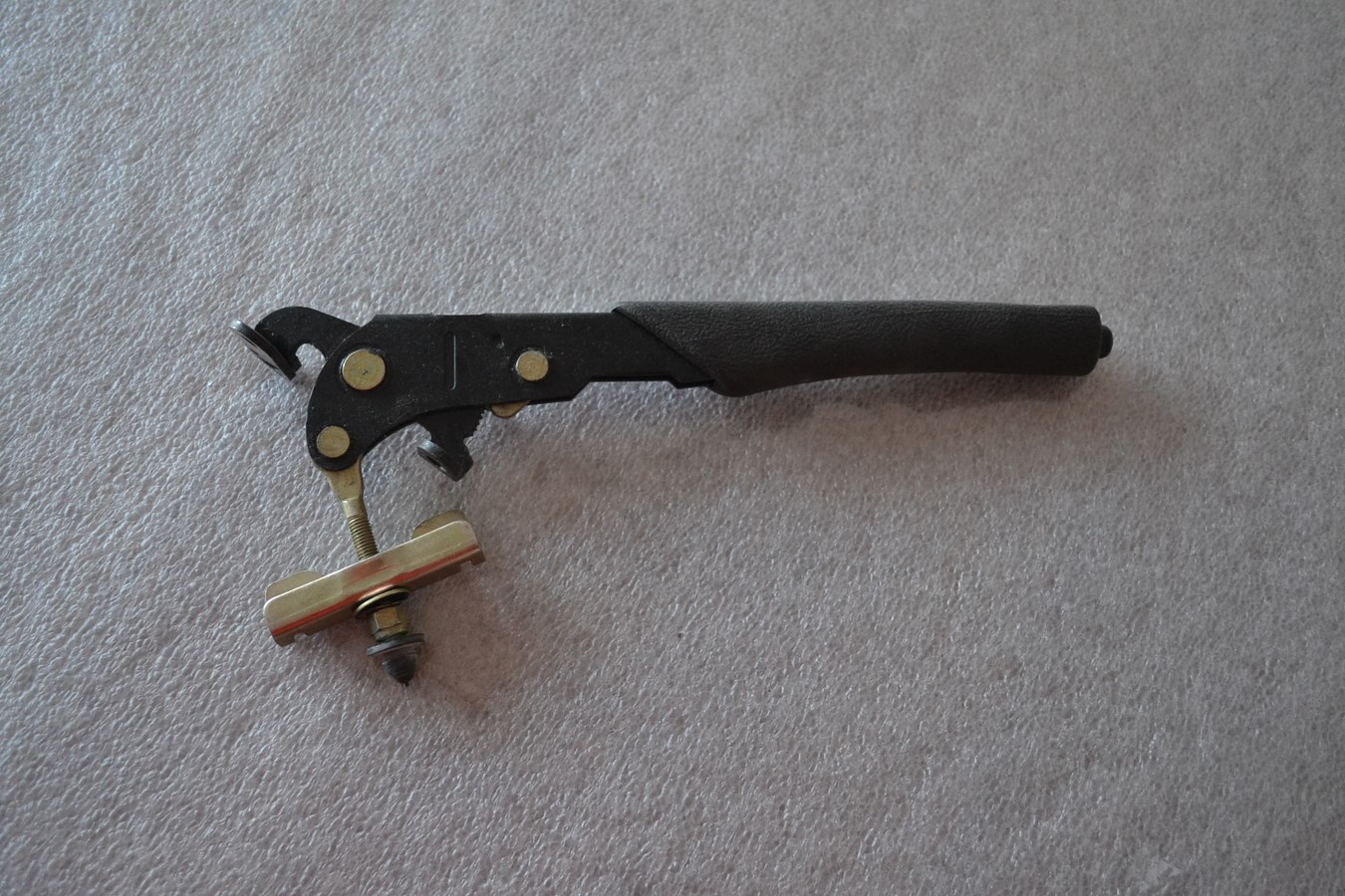 Levier de frein à main Peugeot 205 - 309, neuf