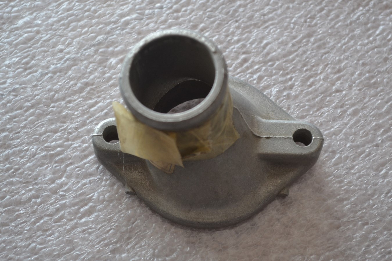 Couvercle thermostat Peugeot 204 - 304 diesel Indenor, neuf