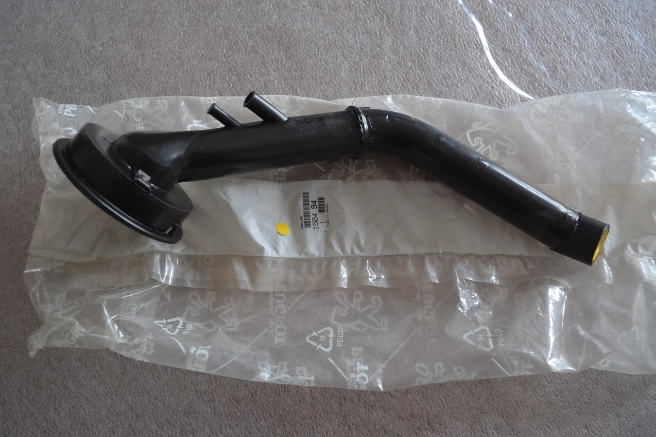 Goulotte de remplissage de carburant Peugeot 104