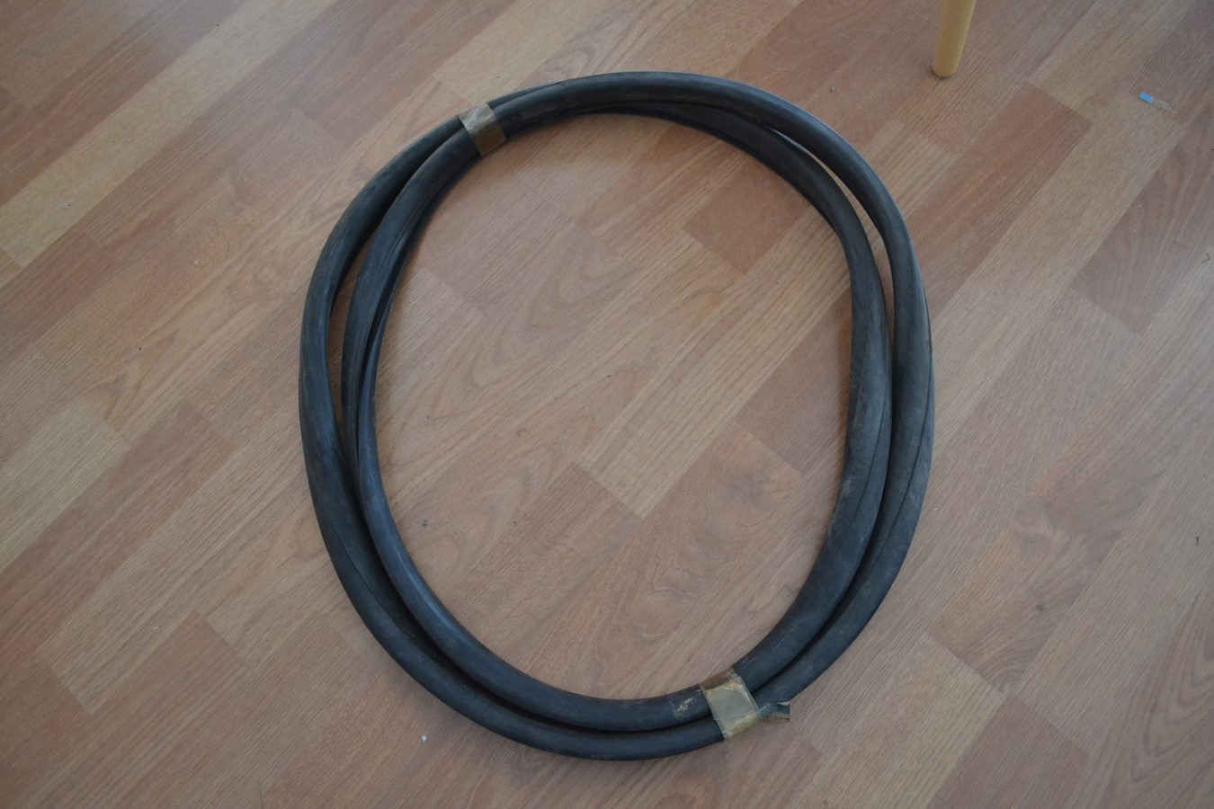 Joint lunette arrière Peugeot 305 berline 1977/ 1988 neuf