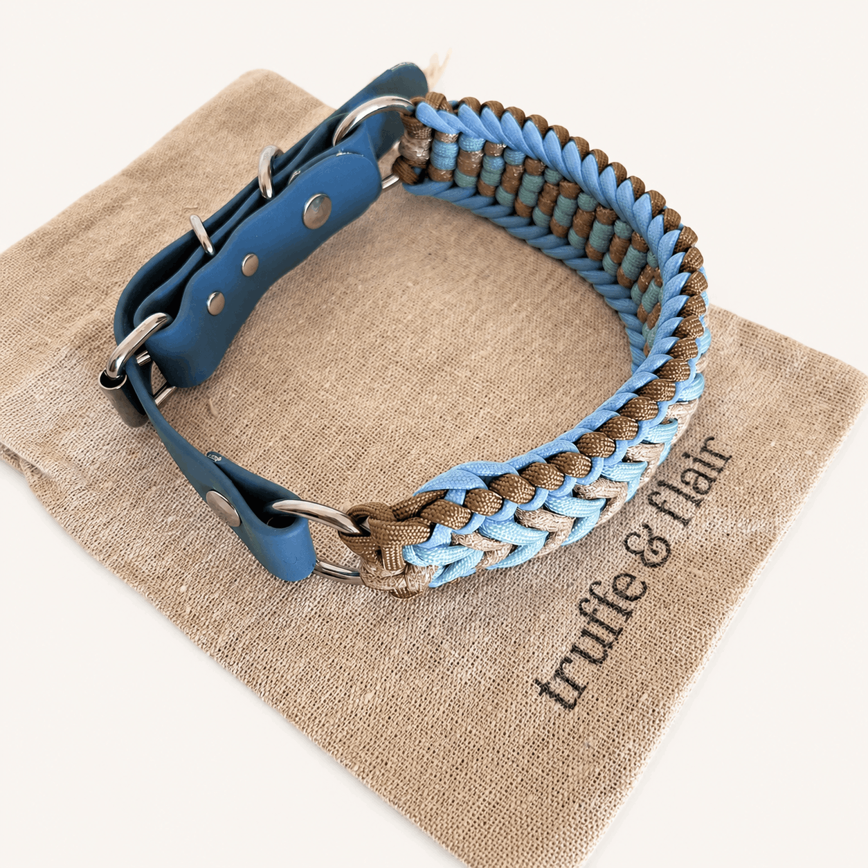 truffeflair-collier-chien-bleu-paracorde-biothane-tresse