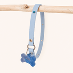 truffeetflair-biothane-collier-porte-medaille-chien-bleu-ciel-rivets-bijoux