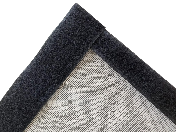 Moustiquaire en fibre de verre noire velcro à fermeture aimantée pour fenêtre 120120 cm angle.