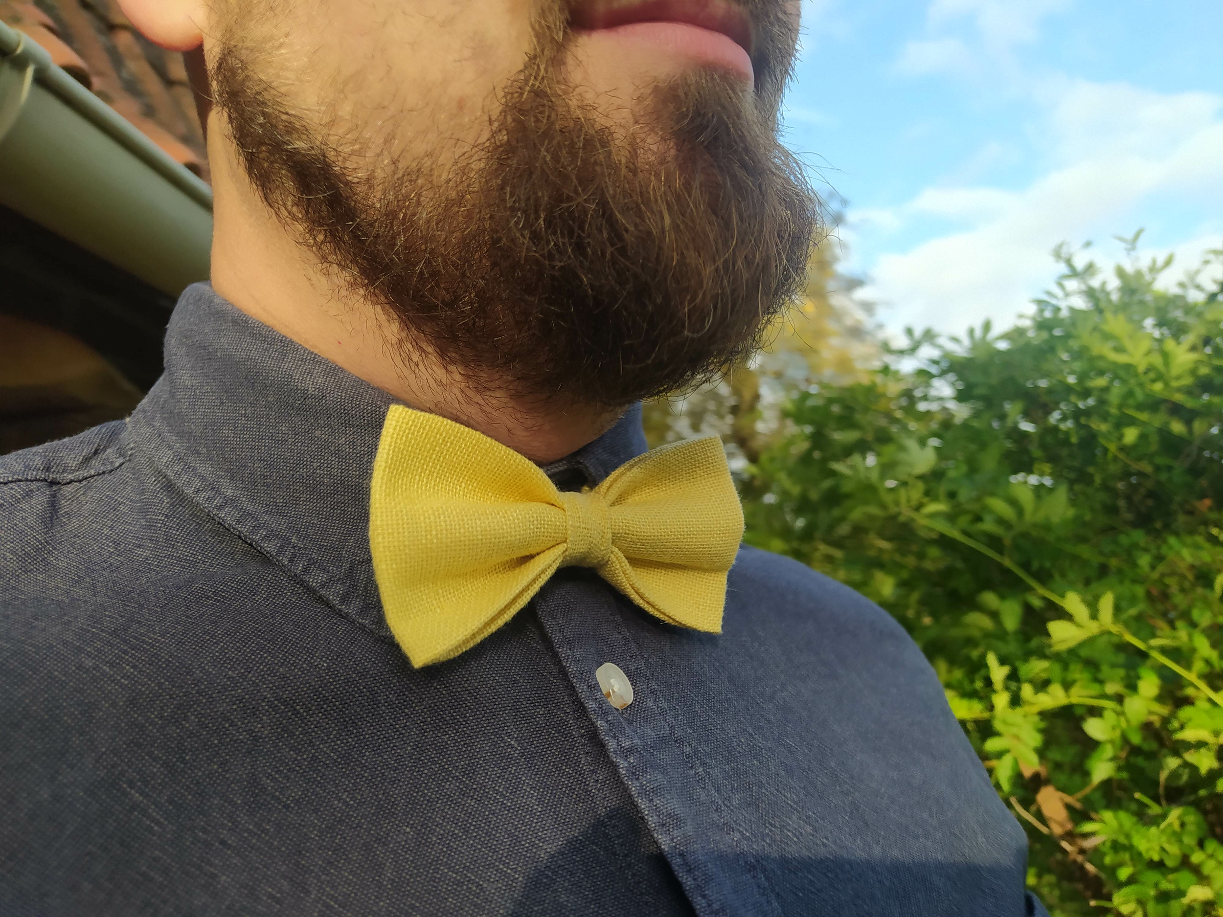 NOEUD PAPILLON JAUNE