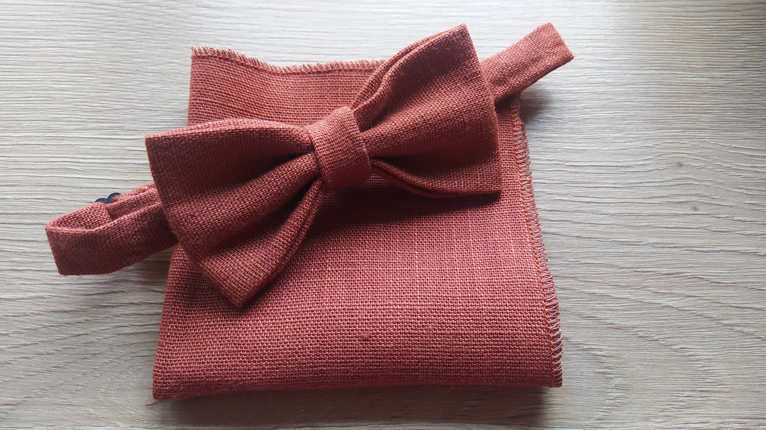 pochette terracotta et noeud