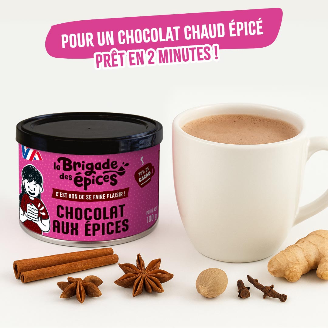 tasse-chocolat-chaud-aux-epices-et-pot-cacao-epices