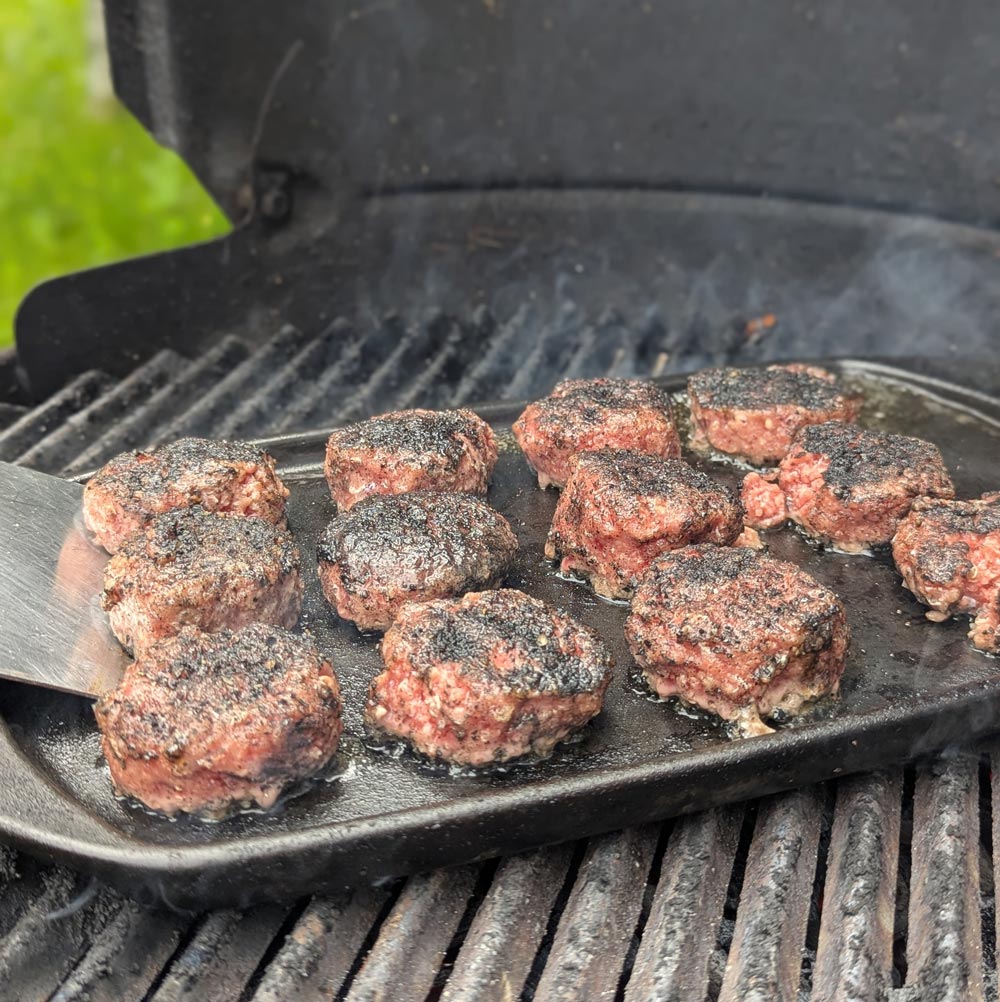 mini-steakbarbecue-rub-black-buffalo
