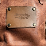 tablier-en-cuirperonnalise-la-brigade-des-epices