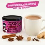 tasse-chocolat-chaud-aux-epices-et-pot-cacao-epices
