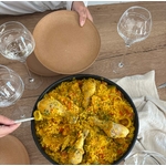 paella-maison-sur-table-dressee