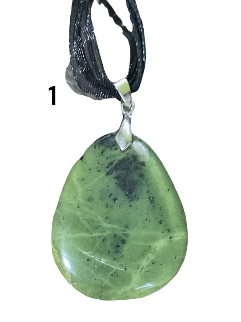 Pendentif Croix En Jade Vert - Collier Pierre Chakra, Marque France Minéraux, Neuf