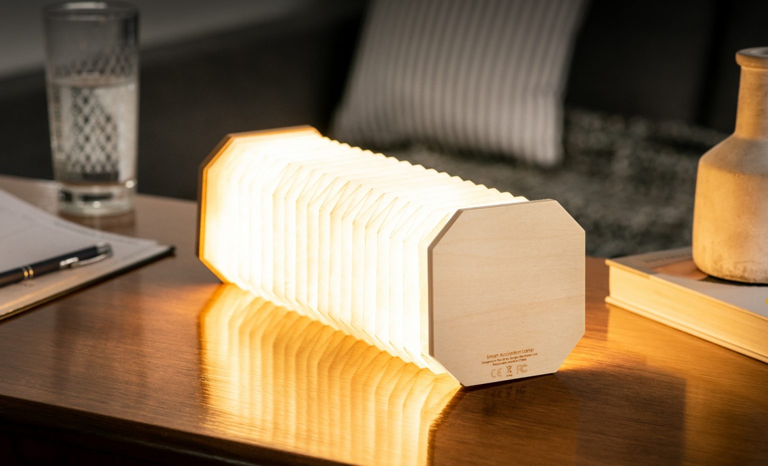 Gingko-Smart-Accordion-Lamp24-1536x931