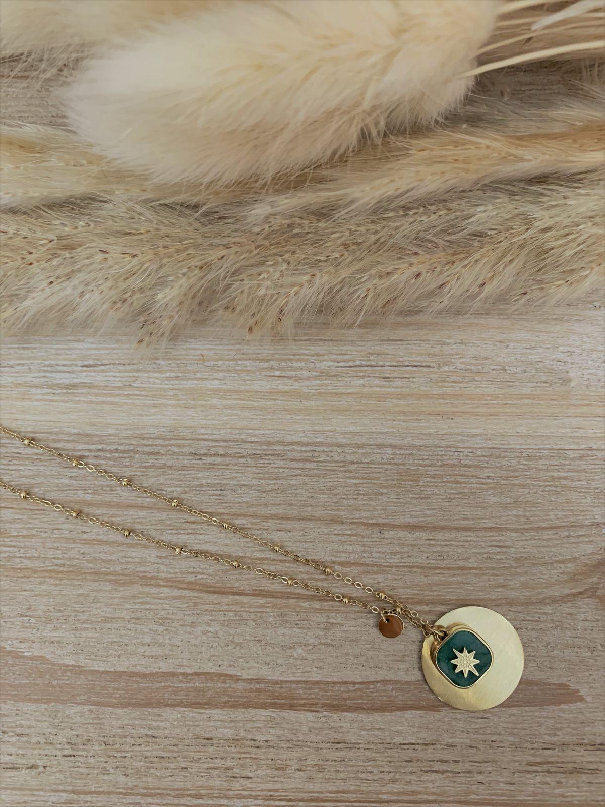 Collier Lilly (4)