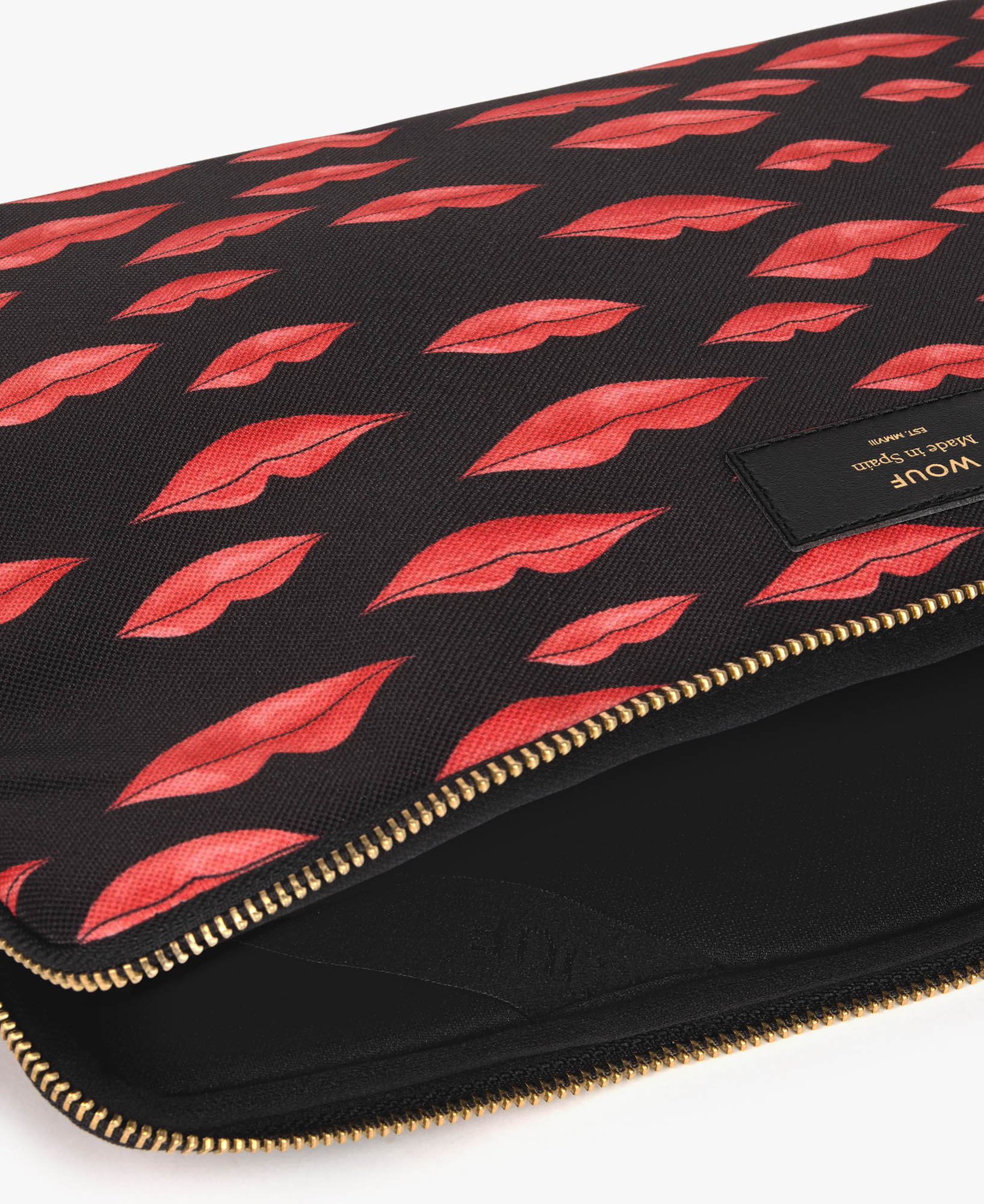 WOUF-13-Laptop-Sleeve-Beso-Interior