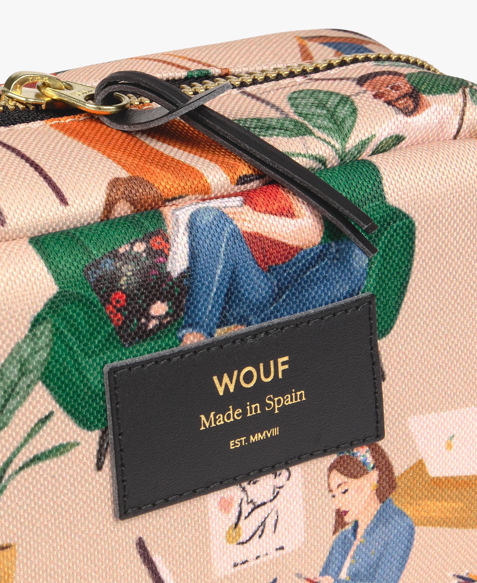 WOUF-Makeup-Bag-Cozy-Label