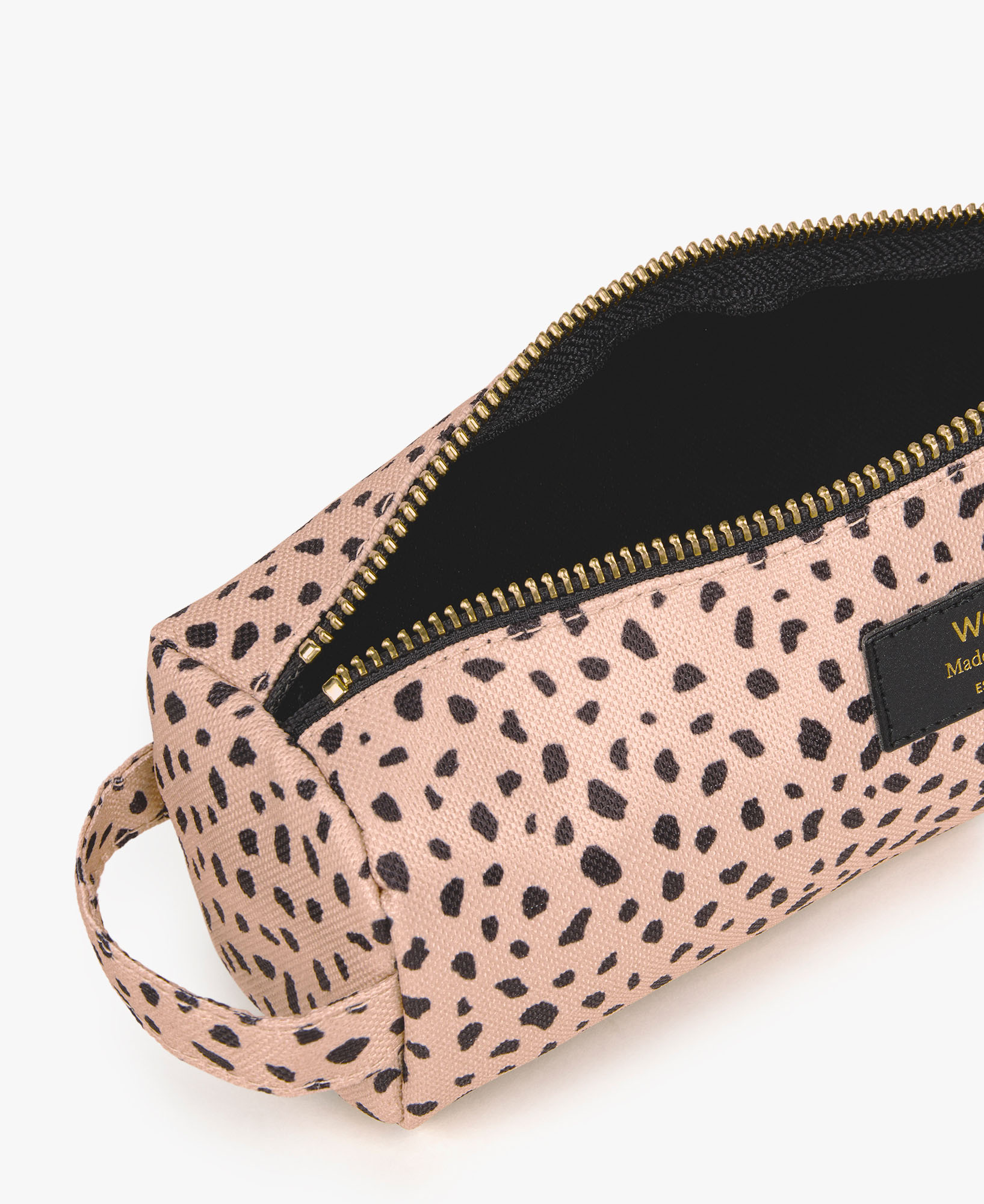 WOUF-Pencil-Case-Wild-Detail
