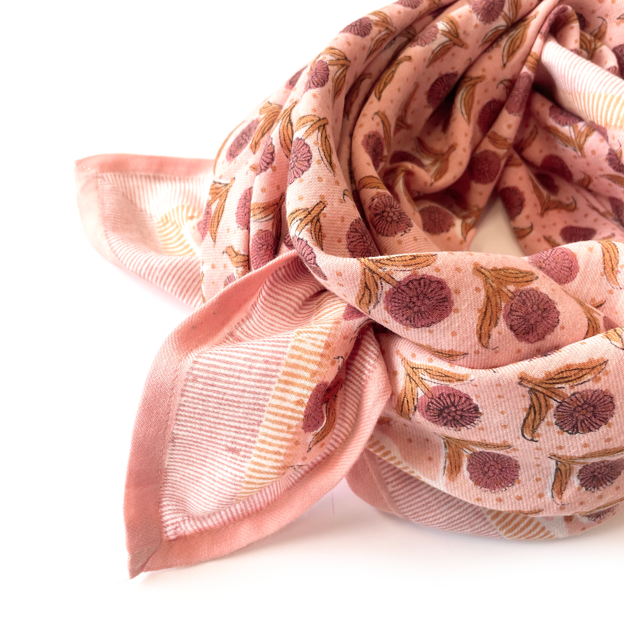 big-foulard-latika-lotus