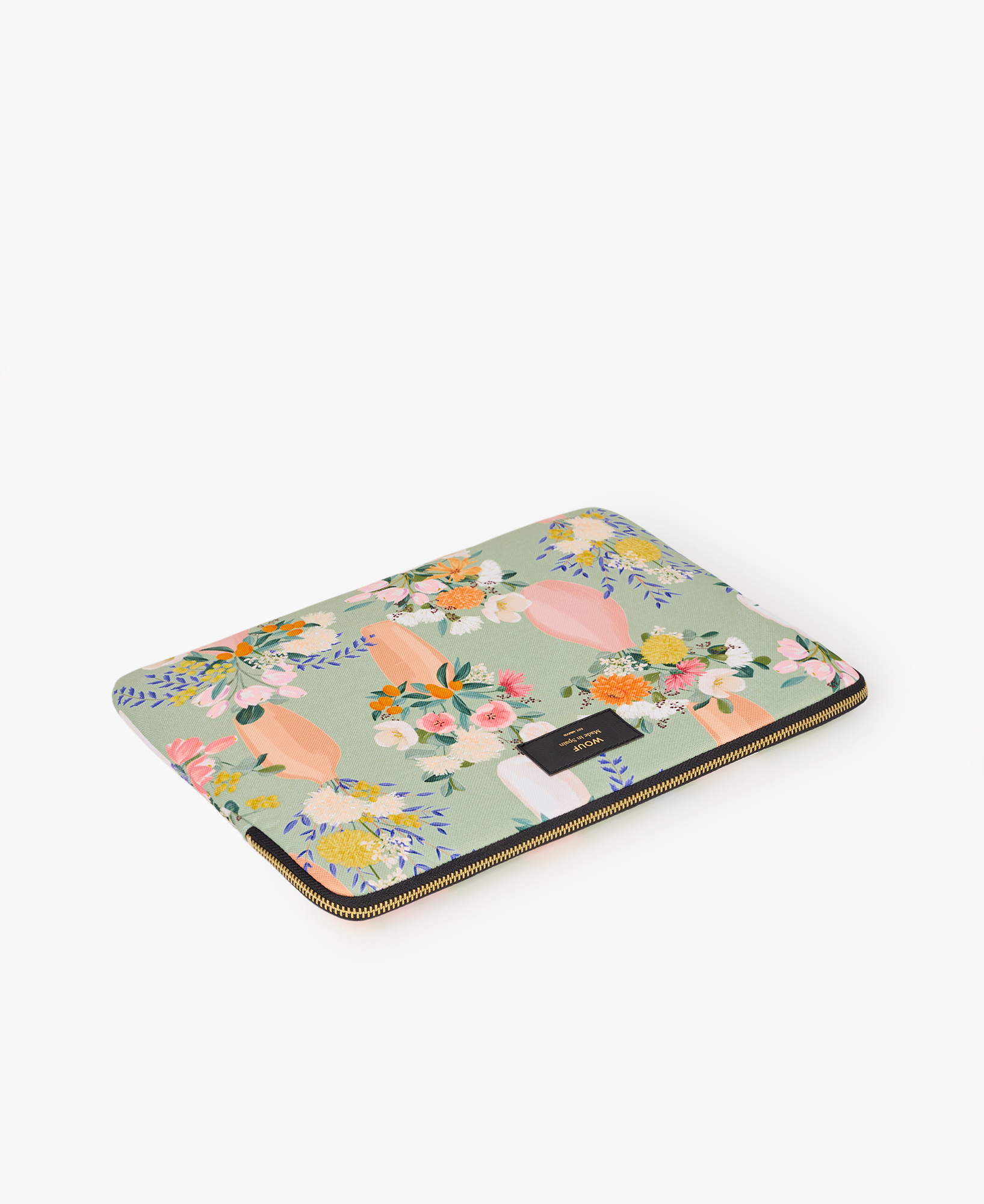 WOUF-13-Laptop-Sleeve-Aida-Display