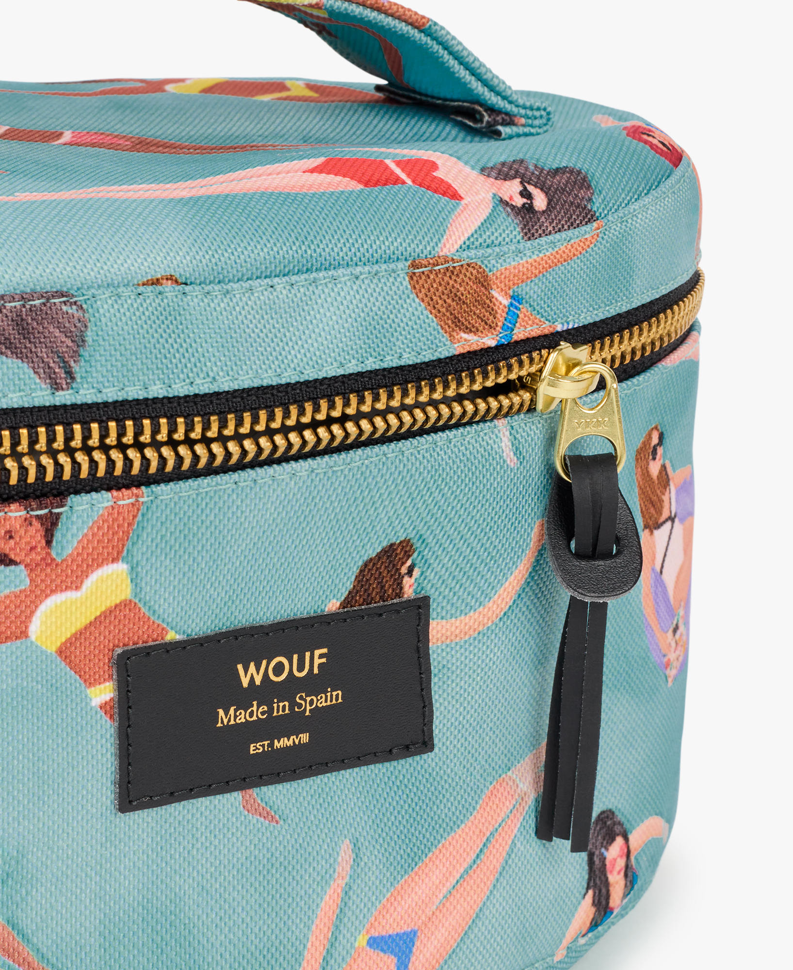 WOUF-XL-Makeup-Bag-Swimmers-Detail