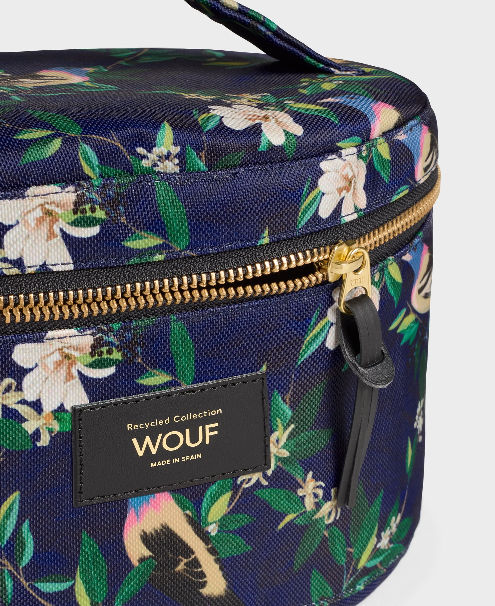 WOUF-MX230029-Vanity-Bag-Malu-Label_adl