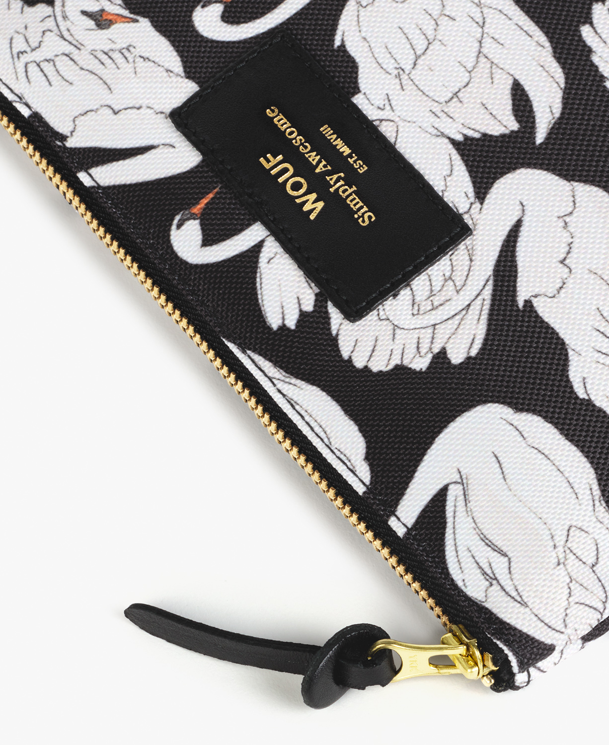 Swan-Large-Pouch-Detail