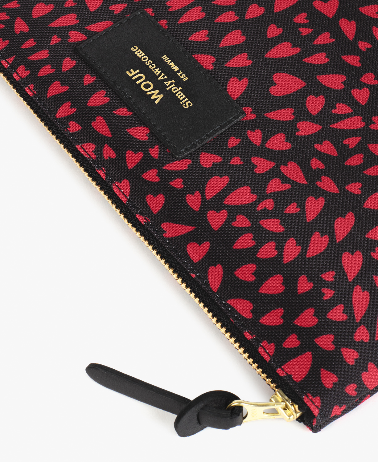 Hearts-XL-Pouch-Detail