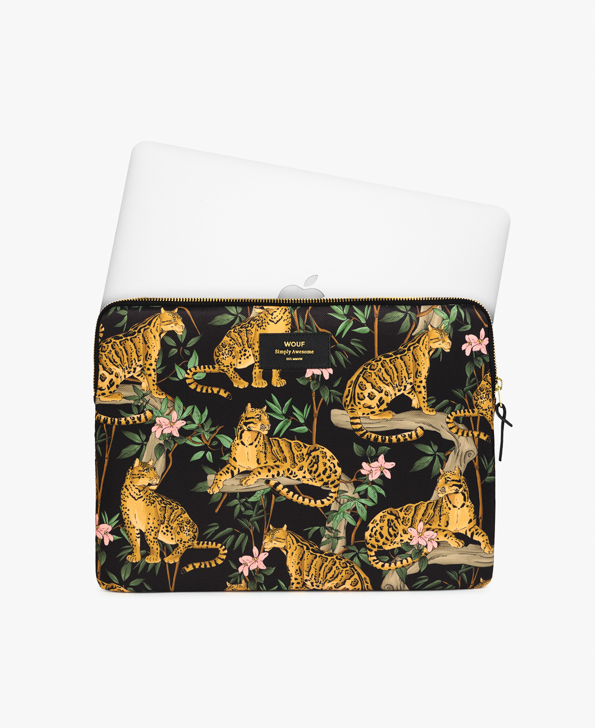 Black-Lazy-Jungle-13-Laptop-Sleeve-Usage