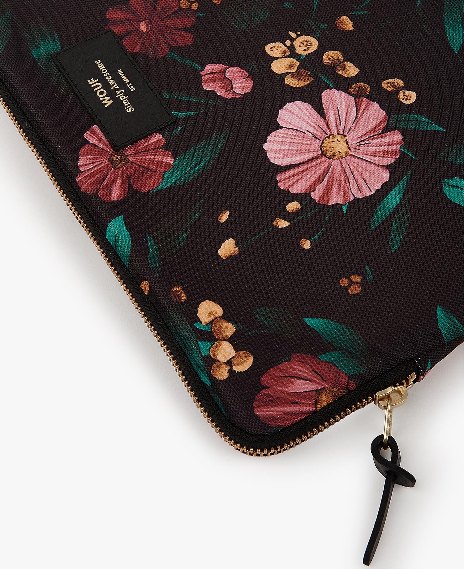 Black-Flowers-Laptop-Sleeve-Detail