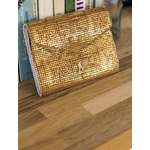 portefeuille-pliage-square-craie-square-or-u-574249_700x