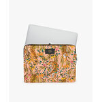 WOUF-13-Laptop-Sleeve-Bengala-Usage