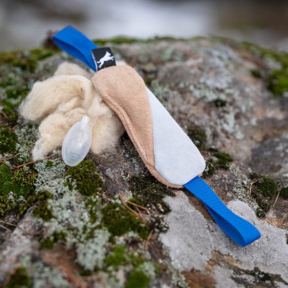 SqueakyCutie-tug-toy-with-genuine-leather-and-sheep-wool-blue-570x570