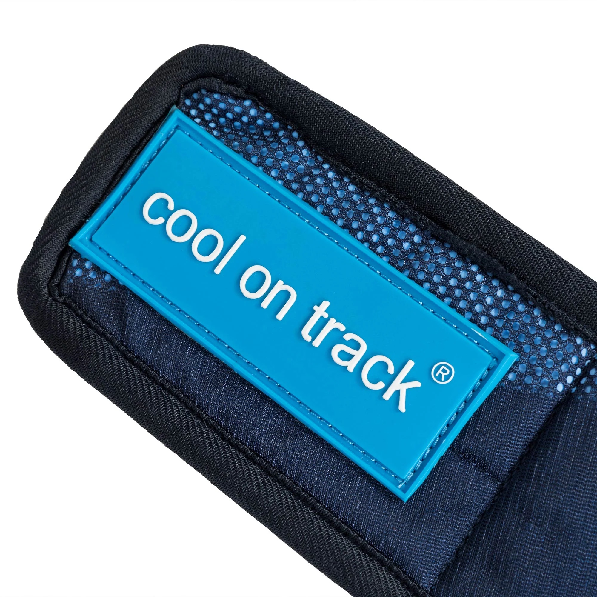 4322-Cooling-Bandana-WEB_DETAIL_08_2000x