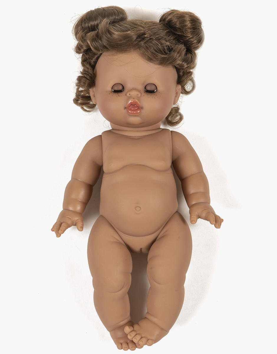 minikane-poupee-gordis-34cm-a-cheveux-madeleine-brune-yeux-dormeurs-chignons-couchee