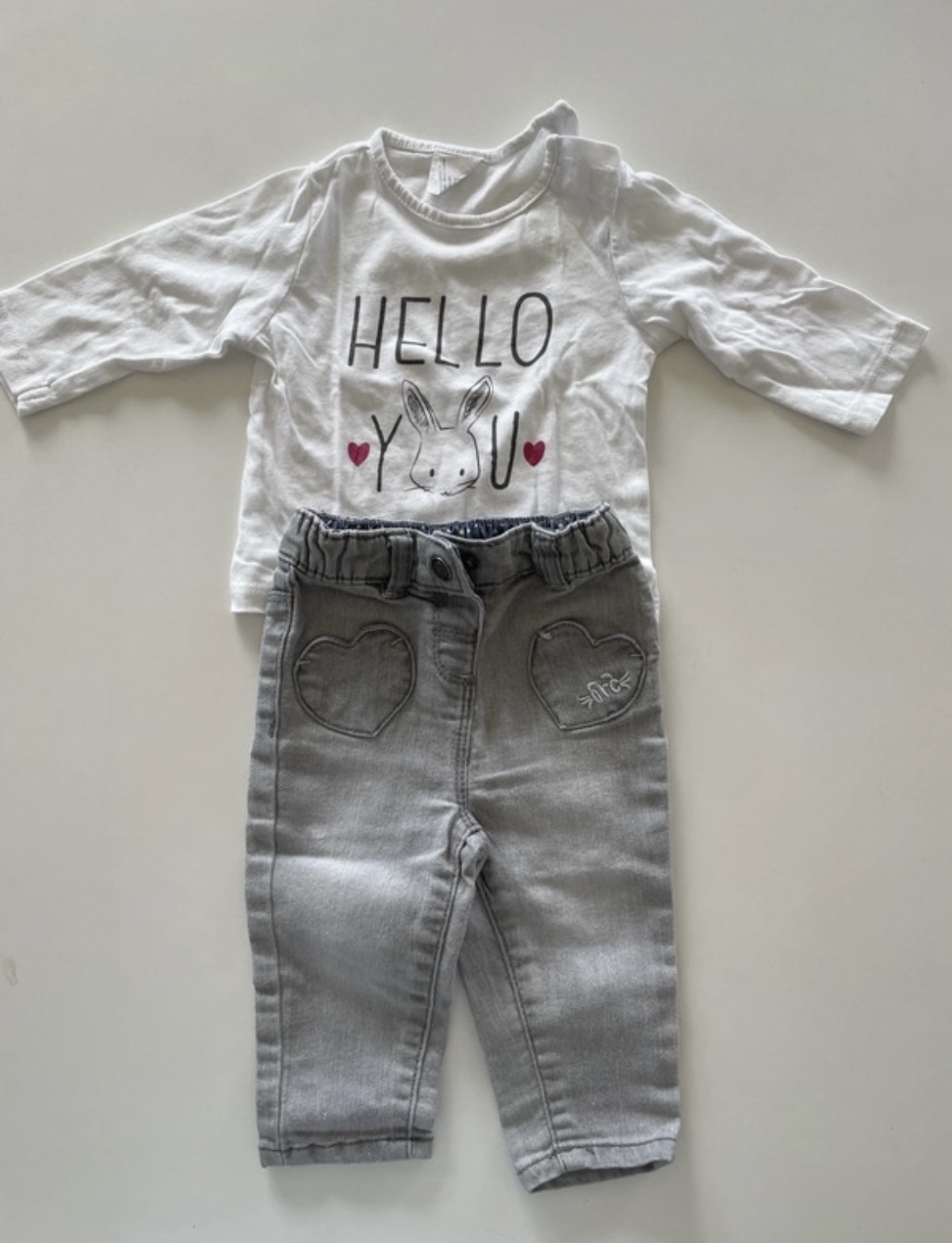Ensemble t-shirt blanc et jean gris, Multimarques, 6 mois