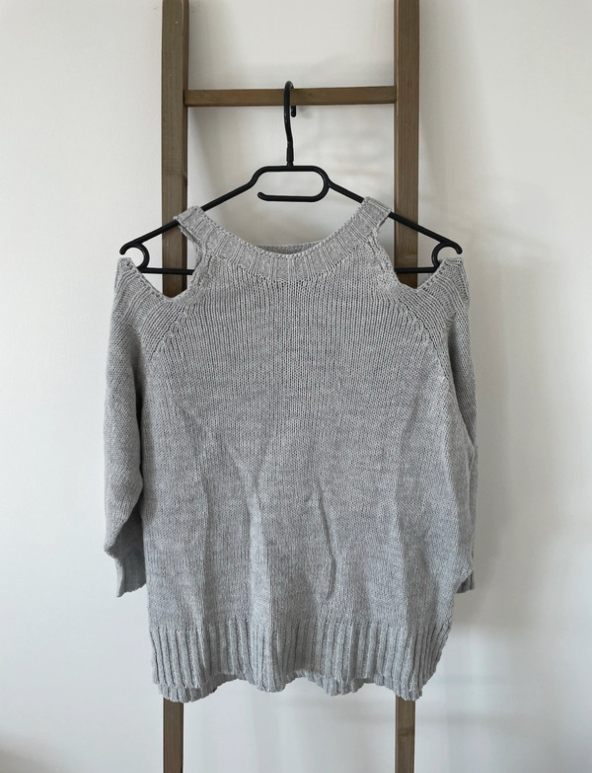 Pull gris épaules dénudées, Boohoo, L