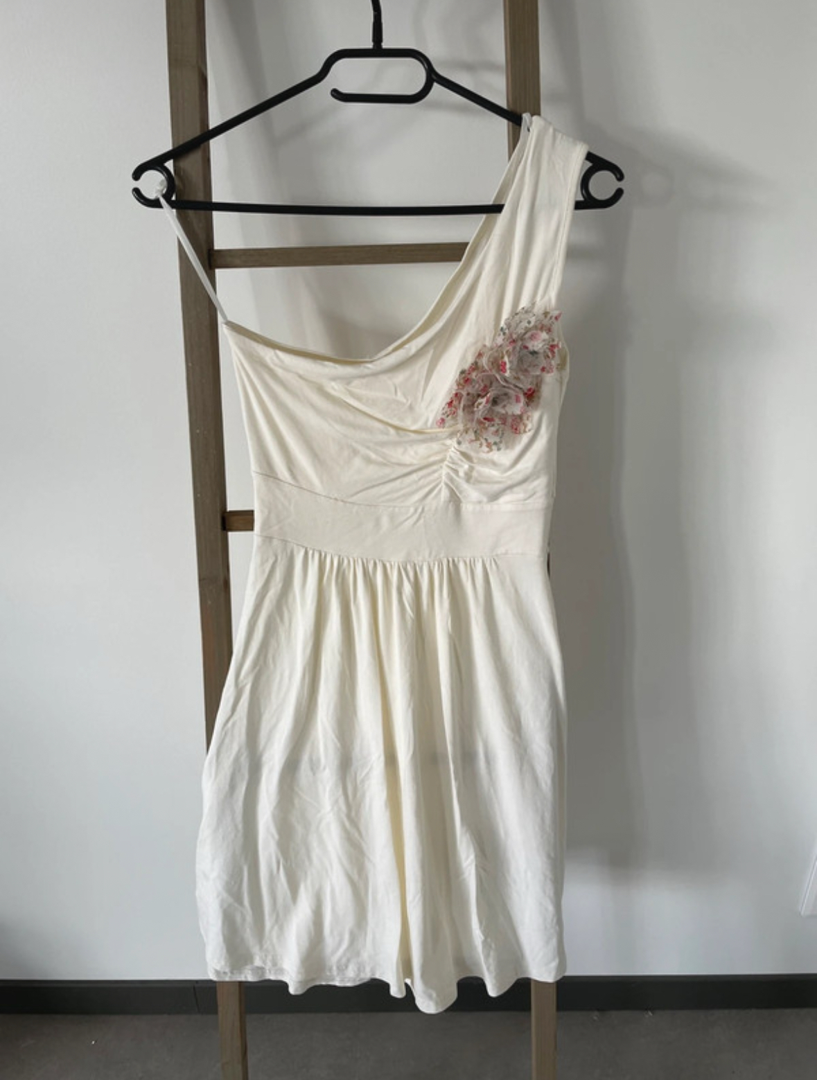 Robe blanche asymétrique, 32/34