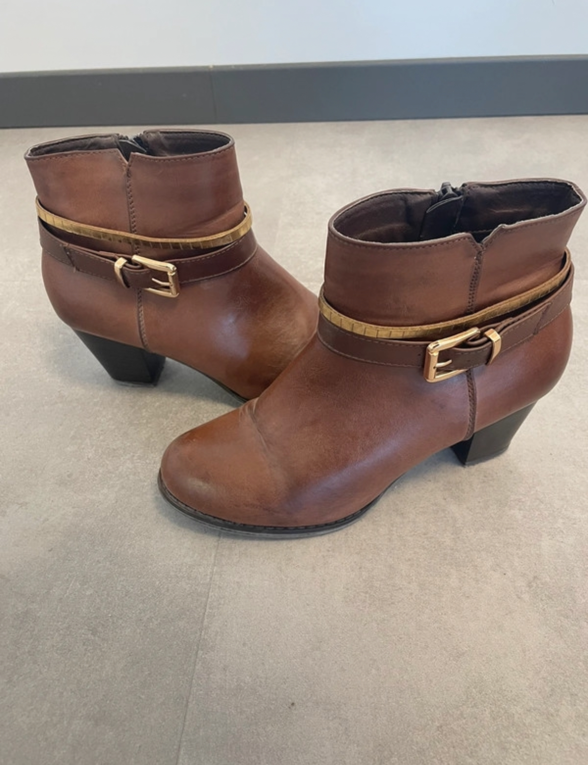 SARN38 BOTTINES EN CUIR MARRON 2