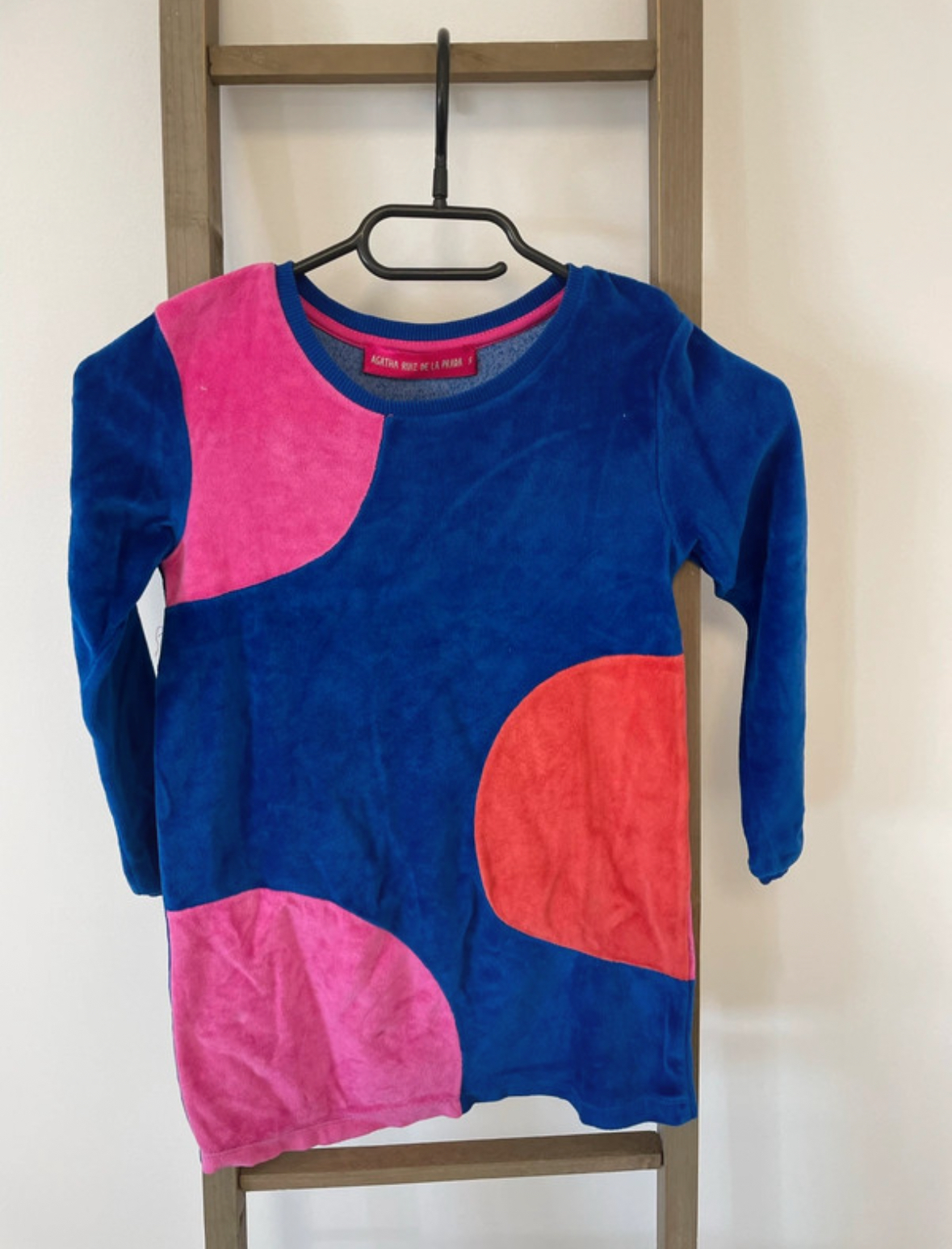 Robe bleue en velours avec ronds, Agatha Ruiz de La Prada, 5 ans