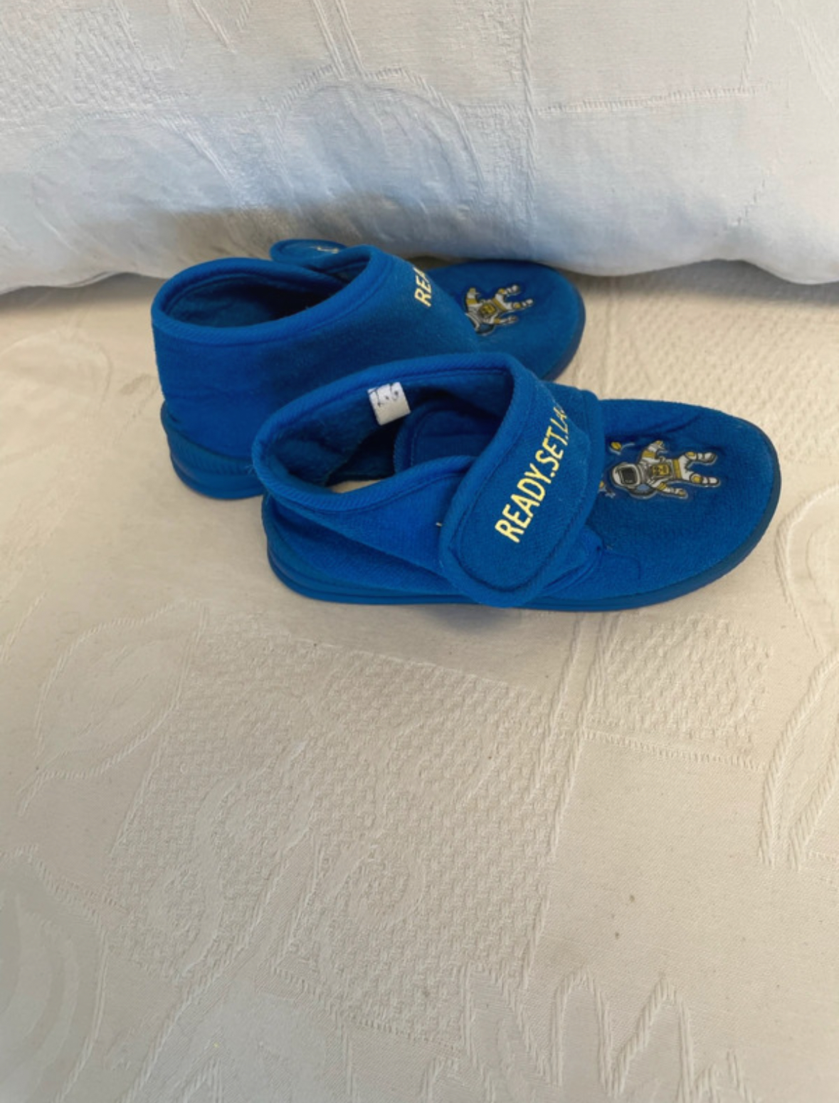 MGON74 CHAUSSONS BLEUS 1