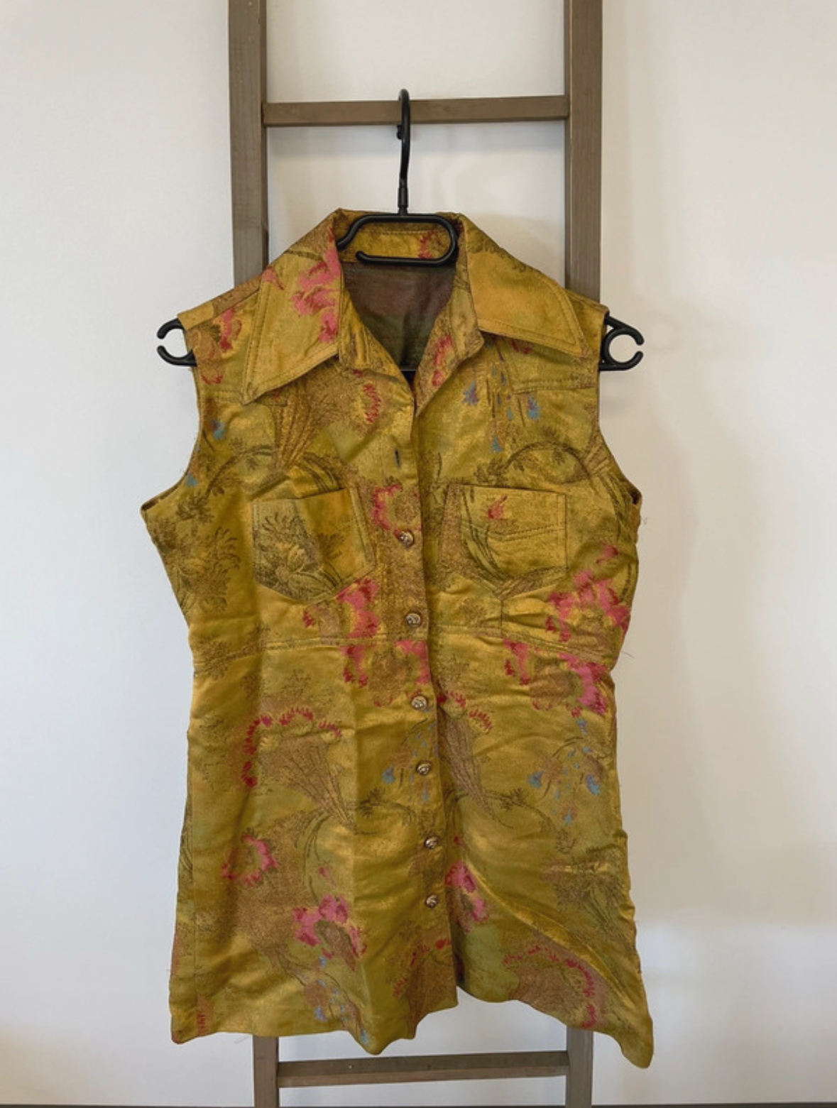 Robe jaune et rose fleuri sans manche, 40
