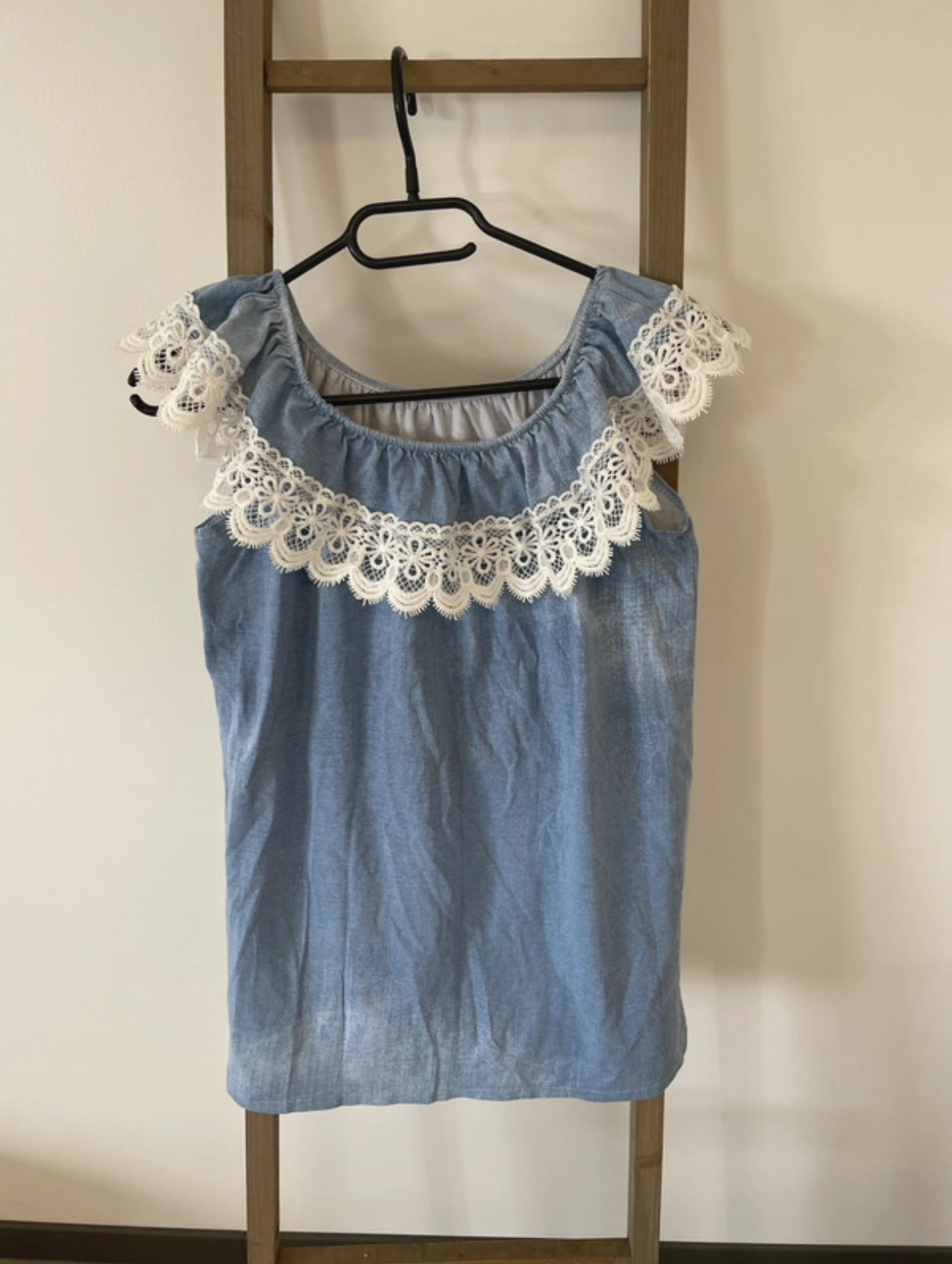 Robe jean et dentelle, 12 ans