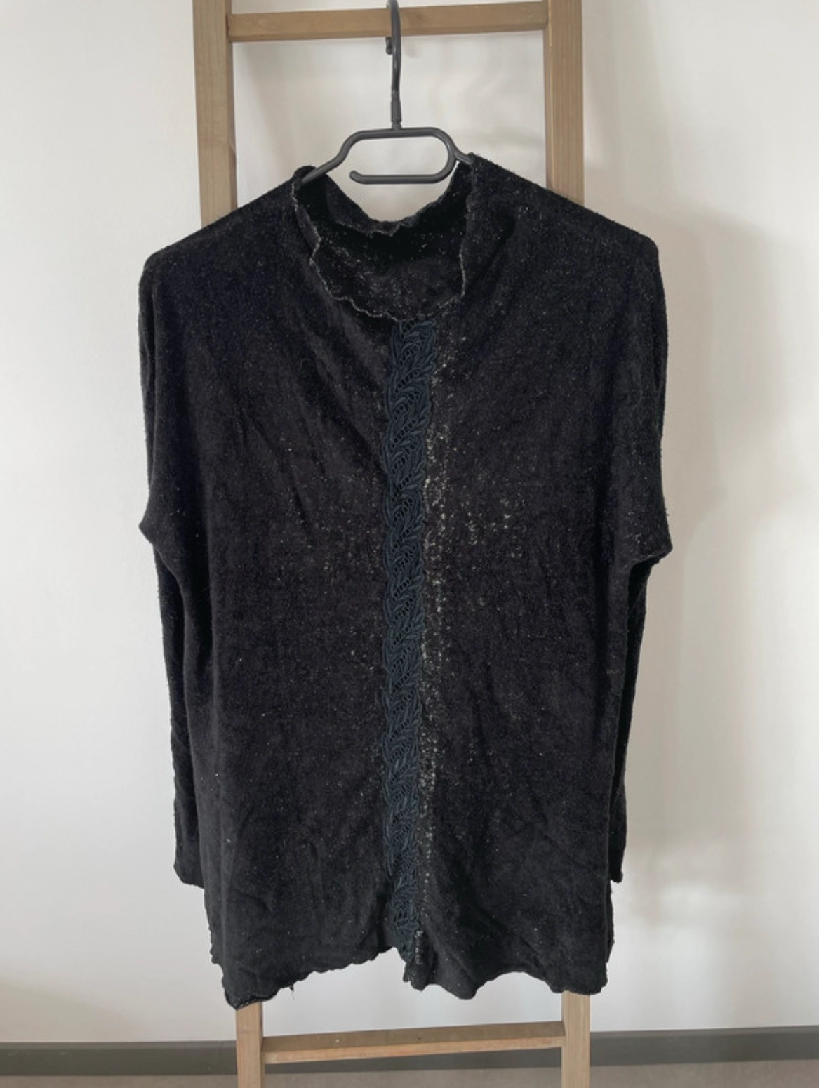 Pull noir avec bande dentelle, 42