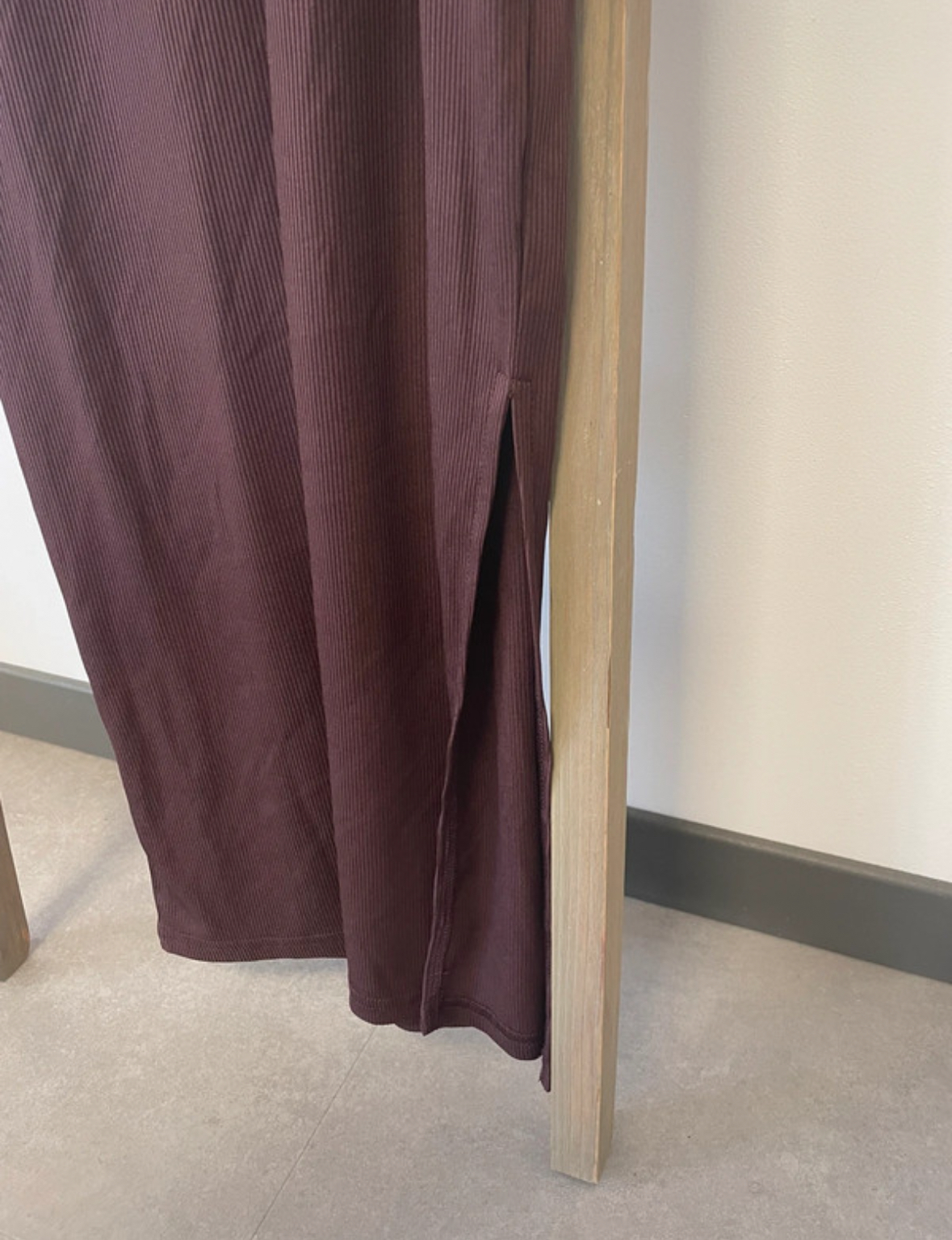 TGRA53 ROBE ASSYMETRIQUE MARRON COTE