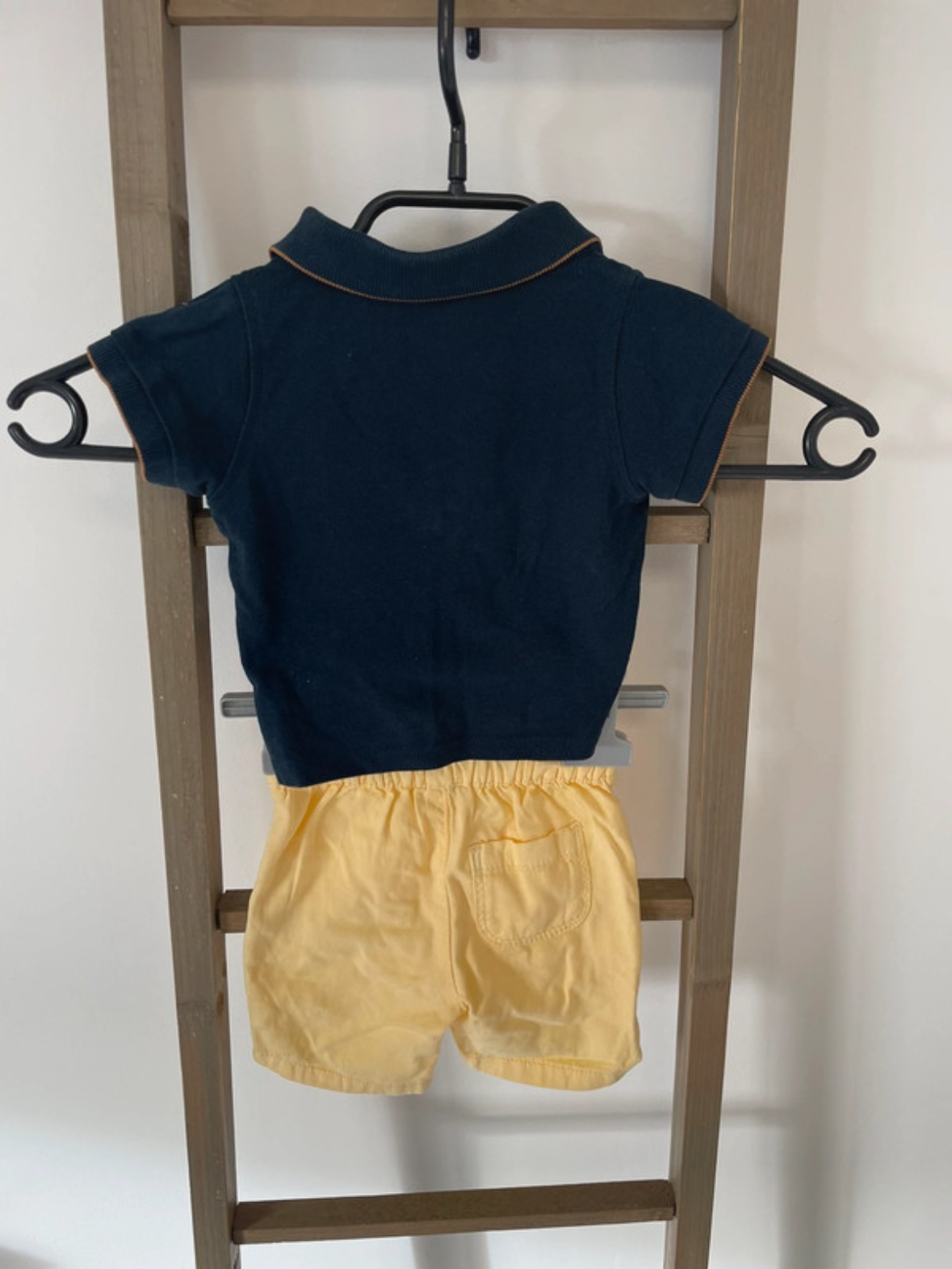 NDAC23 ENSEMBLE GARCON POLO SHORT JAUNE DOS