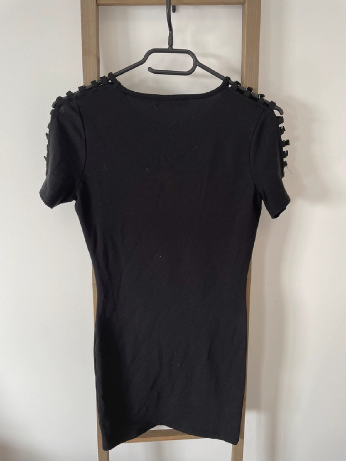 MBLA112 ROBE NOIRE MOULANTE JENNYFER S DOS