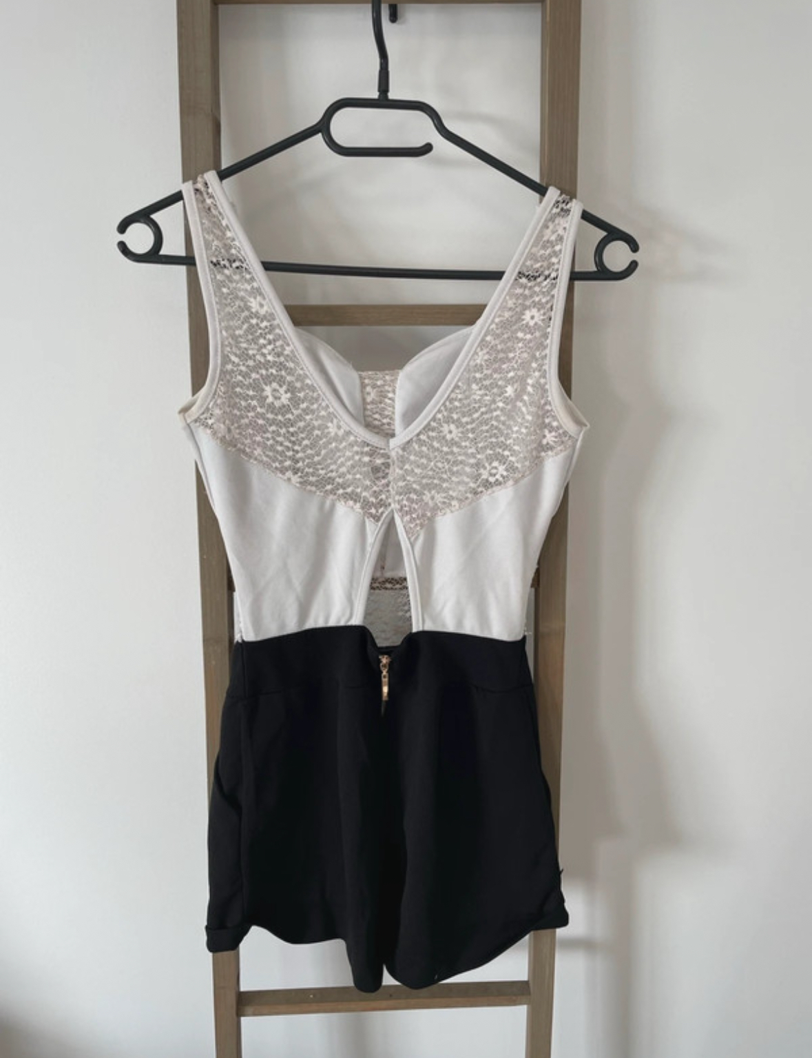 MBLA111 COMBISHORT NOIR ET BLANC 36 DOS