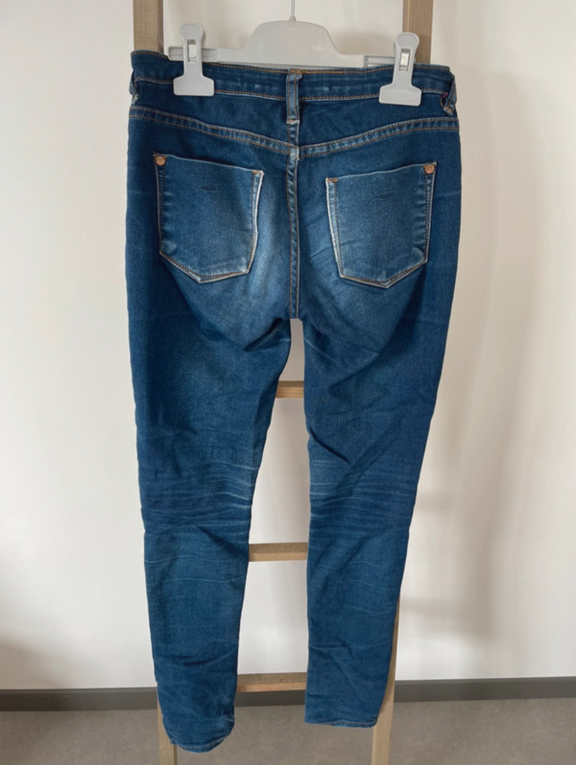 MBLA118 JEAN BLEU FONCE SLIM JENNYFER 36 DOS